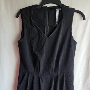 Kensie size medium dress. Black with cool neckline.